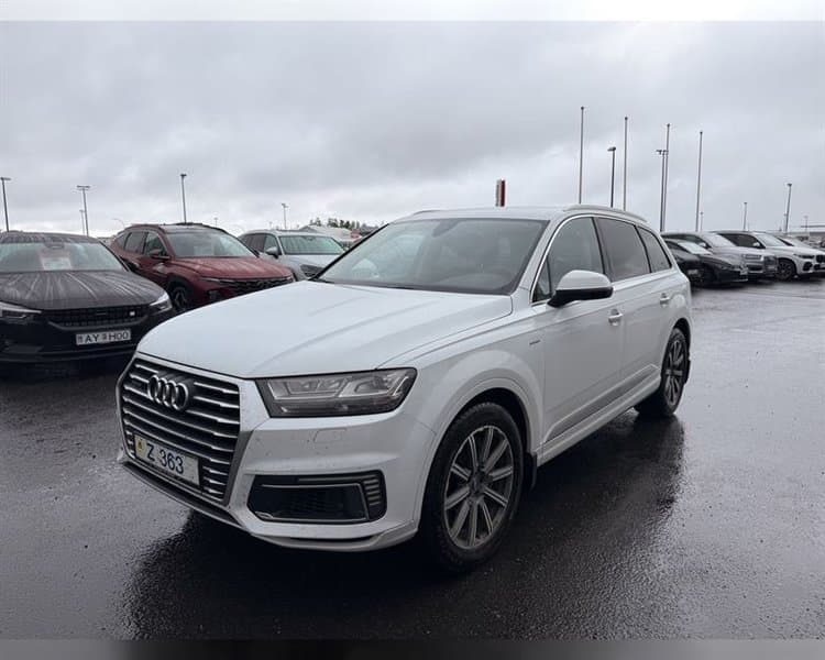 2018 Audi Q7 e-tron