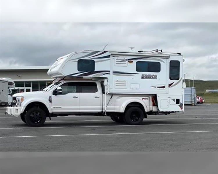 2018 Ford F-350 Crew CAB Dually Camper