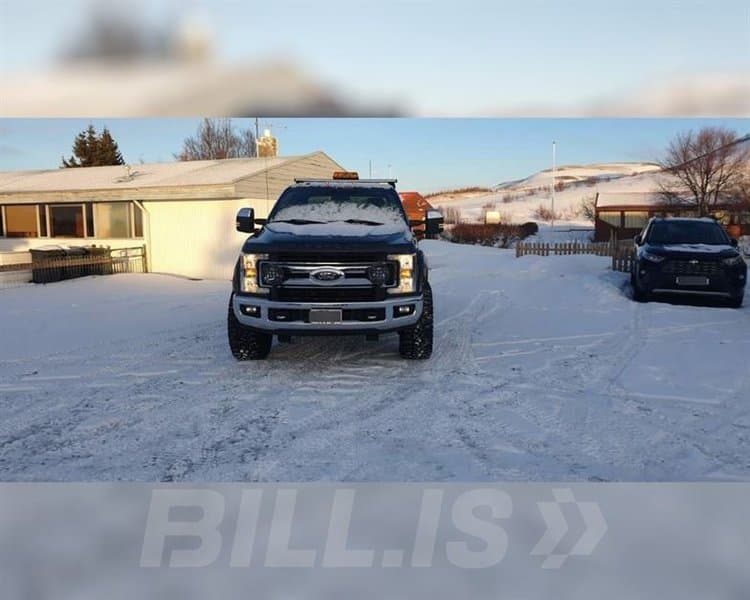 2018 Ford F-350 XLT 8 Feta Pallur