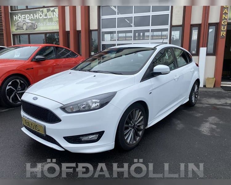 2018 Ford Focus ST-Line