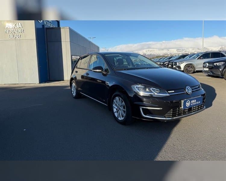 2018 Volkswagen Golf E Premium