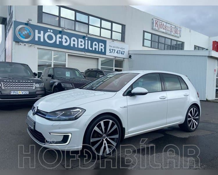 2018 Volkswagen Golf E Premium LE Ursæti