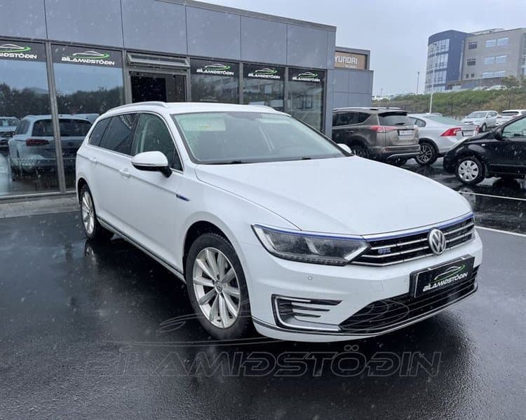 2018 Volkswagen Passat GTE Highline