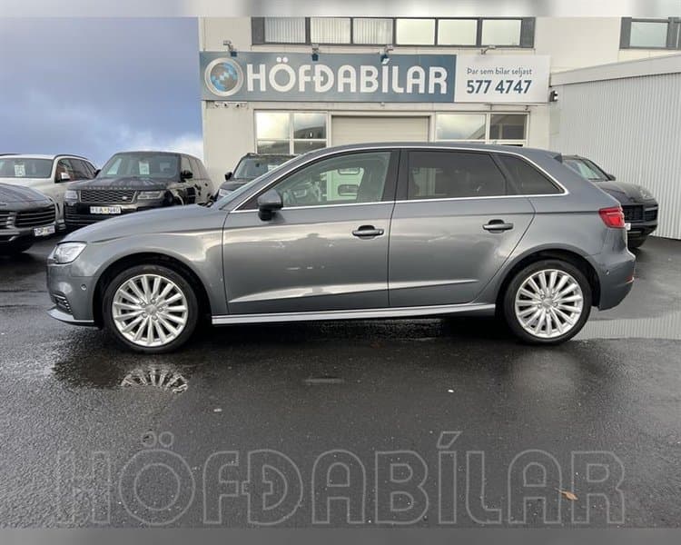 2019 Audi A3 Sportback e-tron B O