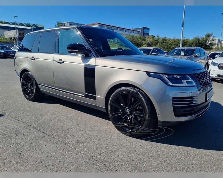 2019 Land Rover Range Rover Vogue P400e