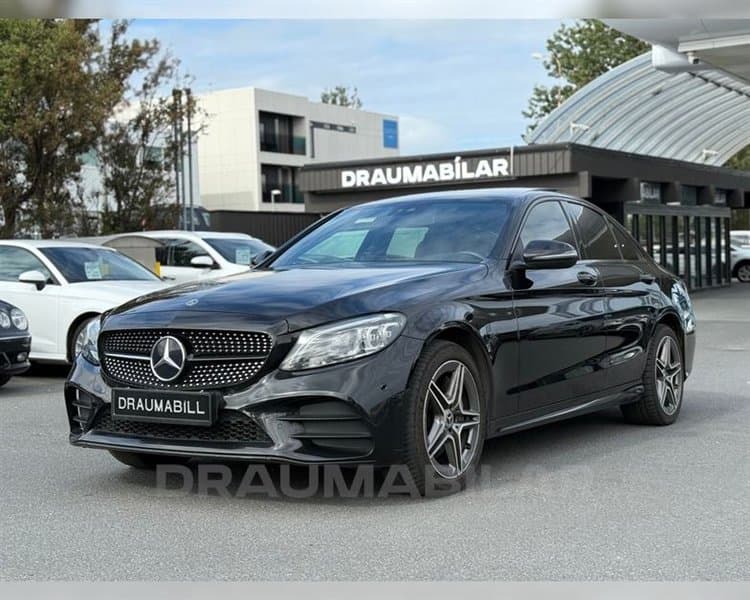 2019 Mercedes-Benz C-Class 300 DE