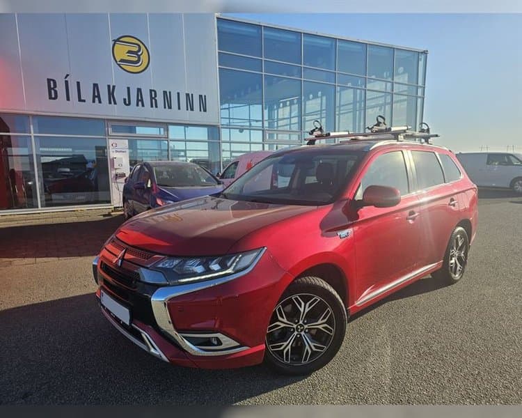 2019 Mitsubishi Outlander Invite