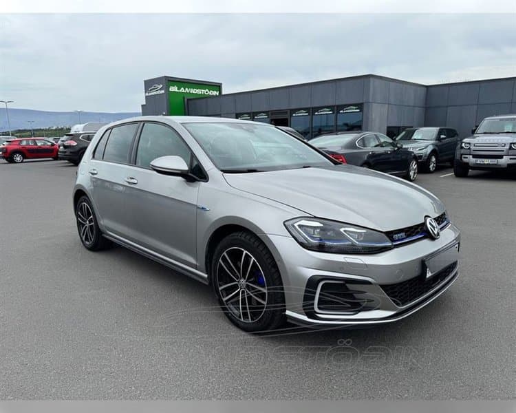 2019 Volkswagen Golf GTE