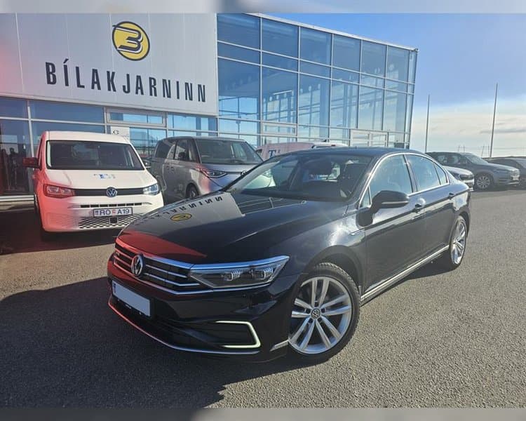 2019 Volkswagen Passat GTE