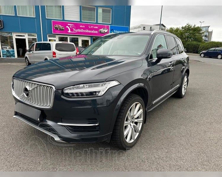 2019 Volvo XC90 T8 Twin Engine