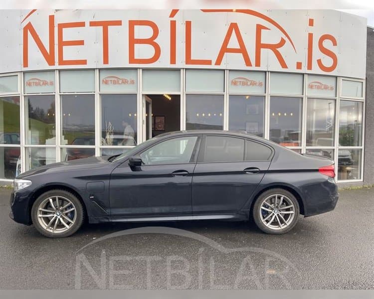 2020 BMW 5 Series 530e xDrive Iperformance M-Tech