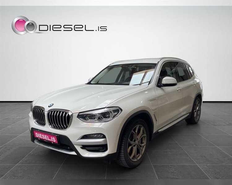 2020 BMW X3 xDrive30e X -Line