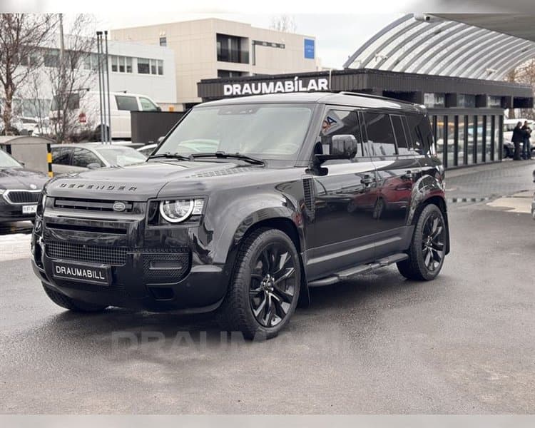 2020 Land Rover Defender 240d S Blackpack