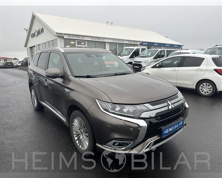 2020 Mitsubishi Outlander Instyle PHEV