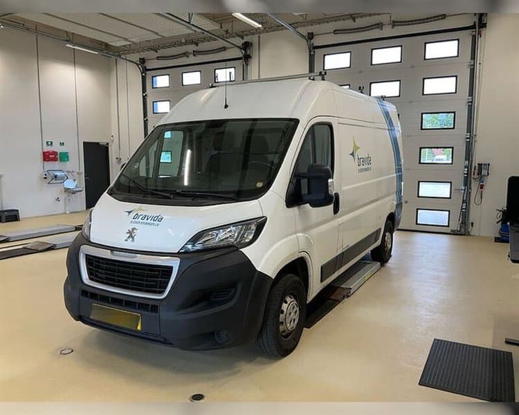 2020 Peugeot Boxer L2H2