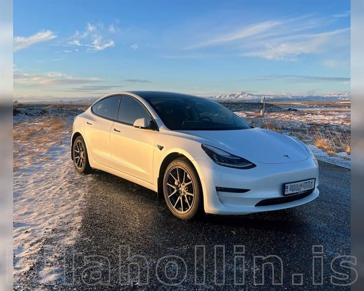 2020 Tesla Model 3 Long Range