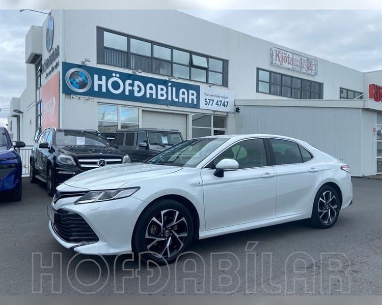 2020 Toyota Camry Live