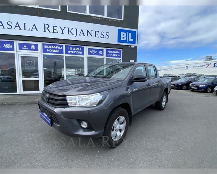 2020 Toyota Hilux LX