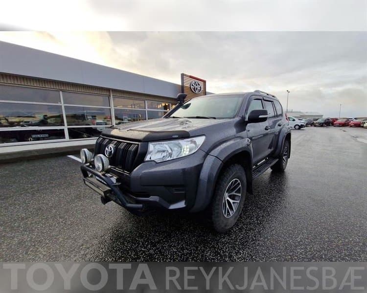 2020 Toyota Land Cruiser 150 LX