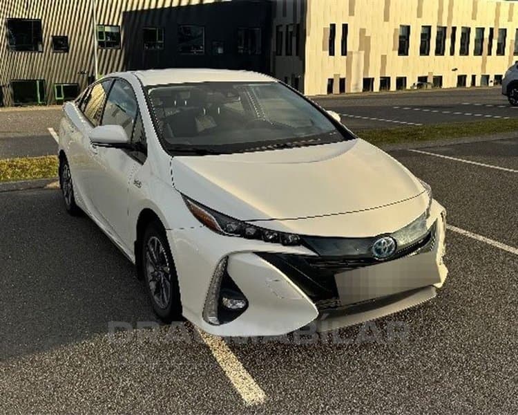 2020 Toyota Prius Plug-IN-Hybrid