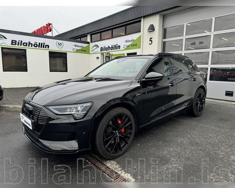 2021 Audi e-tron 55 Black Edition