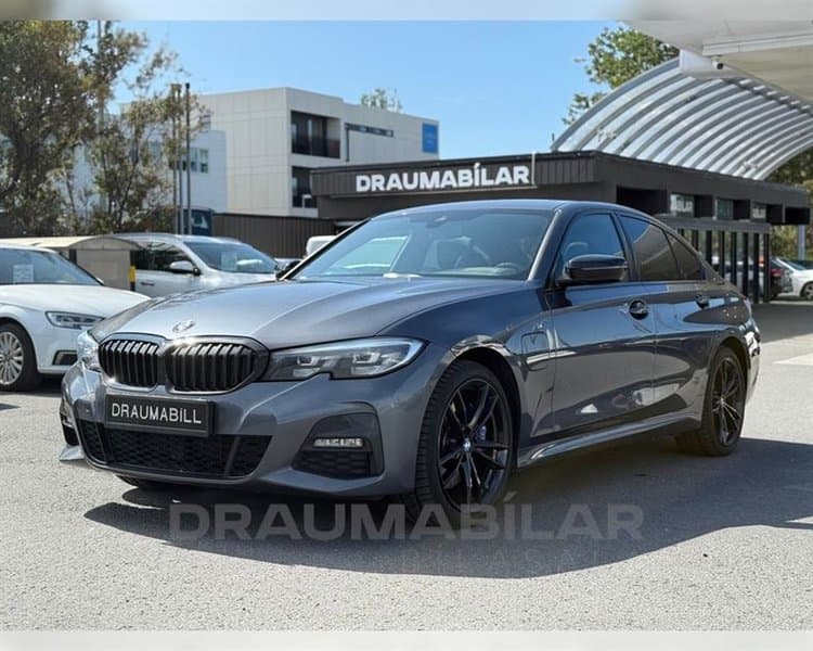 2021 BMW 3 Series 330e M-Sport Shadowline