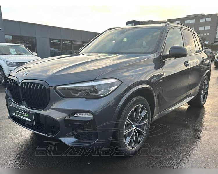 2021 BMW X5 X-Drive 45e M-Tech