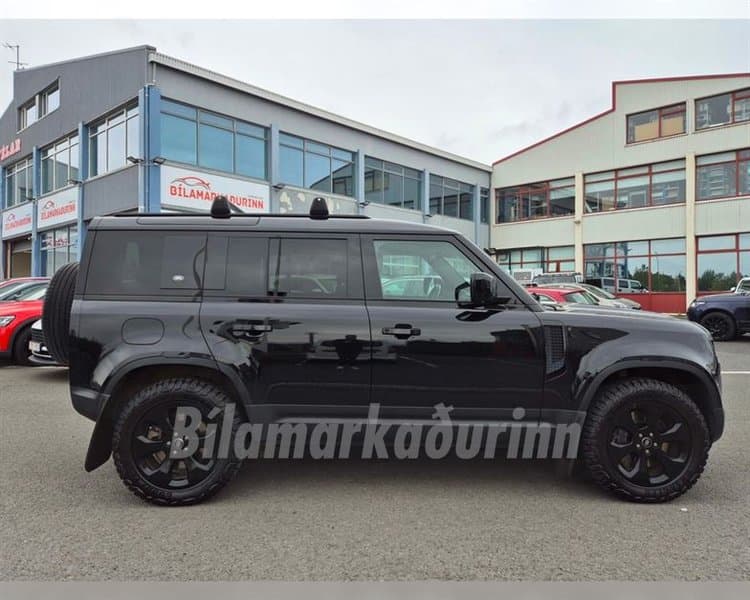 2021 Land Rover Defender P400