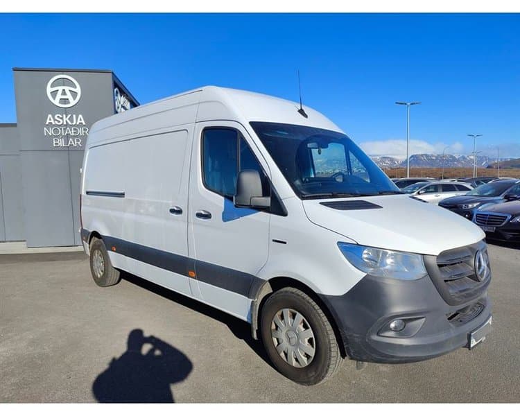 2021 Mercedes-Benz Sprinter E Rafmagns Millilangur