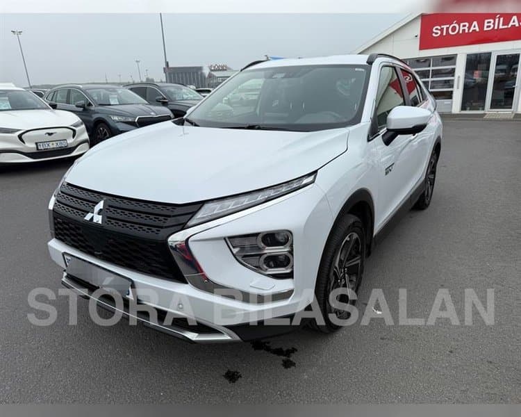 2021 Mitsubishi Eclipse Cross PHEV Intense