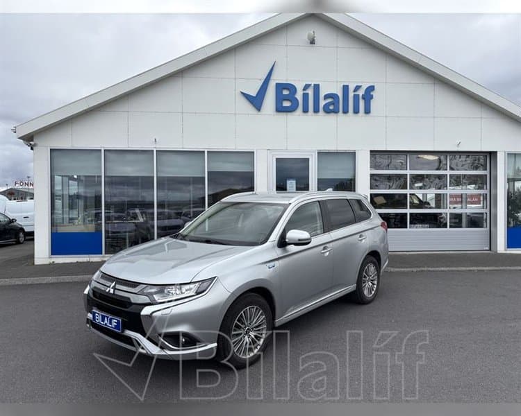 2021 Mitsubishi Outlander Invite PHEV