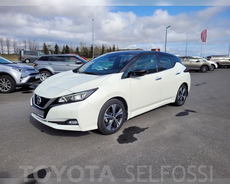 2021 Nissan Leaf 40kWh Conecta
