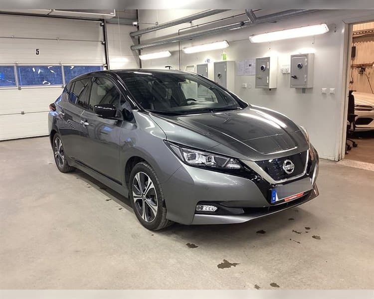2021 Nissan Leaf N-Connecta 40kWh