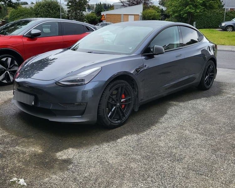 2021 Tesla Model 3 Performance