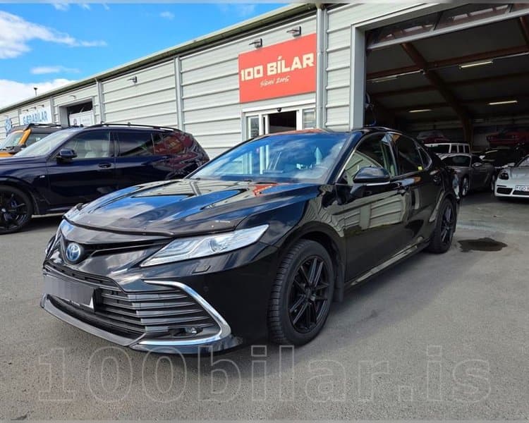 2021 Toyota Camry Luxury Hybrid
