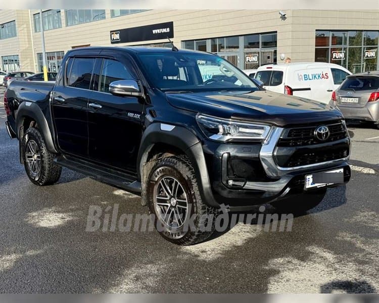 2021 Toyota Hilux Double CAB VX