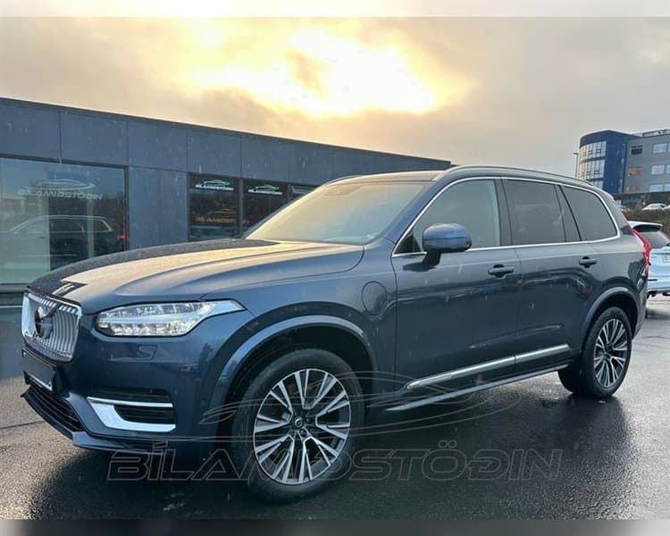 2021 Volvo XC90 T8 Inscription