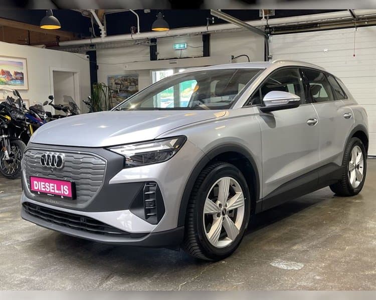 2022 Audi Q4 40 e-tron
