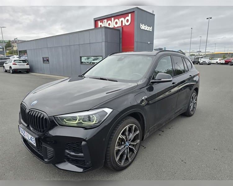 2022 BMW X1 xDrive25e M-Sportpakki