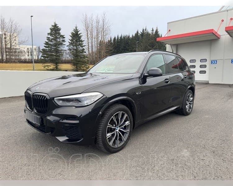 2022 BMW X5 xDrive45e M-Sport