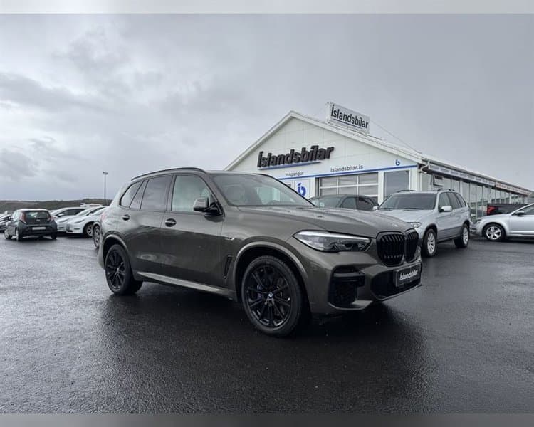 2022 BMW X5 xDrive45e M-Sport