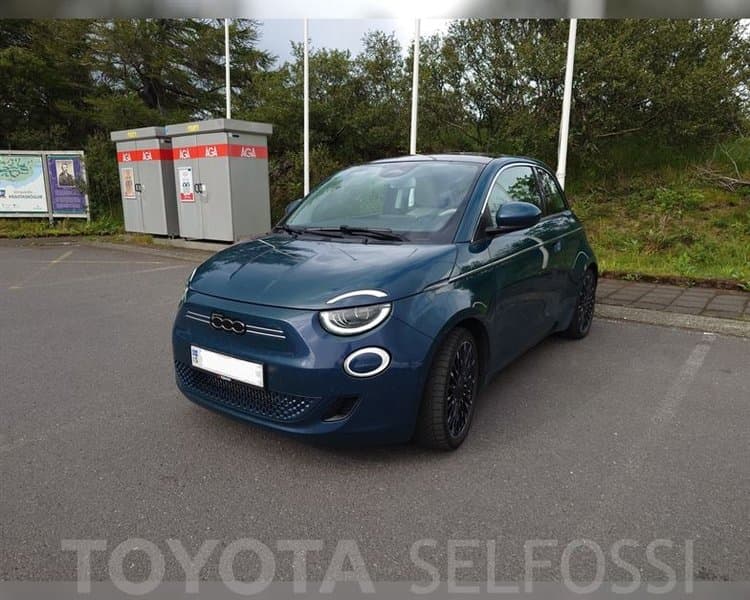 2022 Fiat 500 42 KW LA Prima 3 1