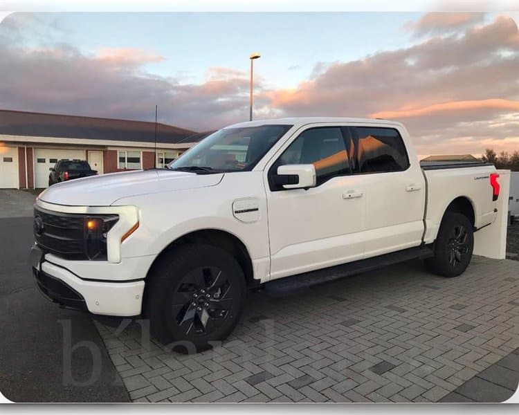 2022 Ford F-150 Lightning