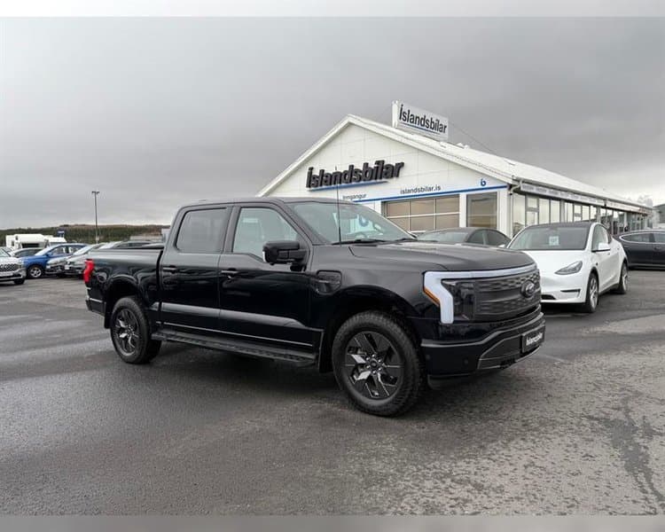 2022 Ford F-150 Lightning Lariat EXT Range
