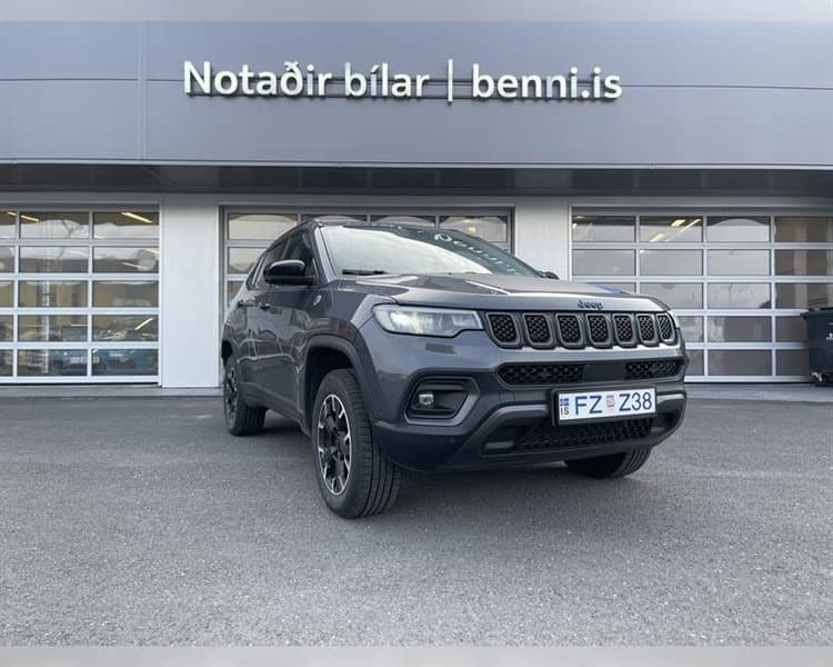 2022 Jeep Compass Trailhawk Plug-in
