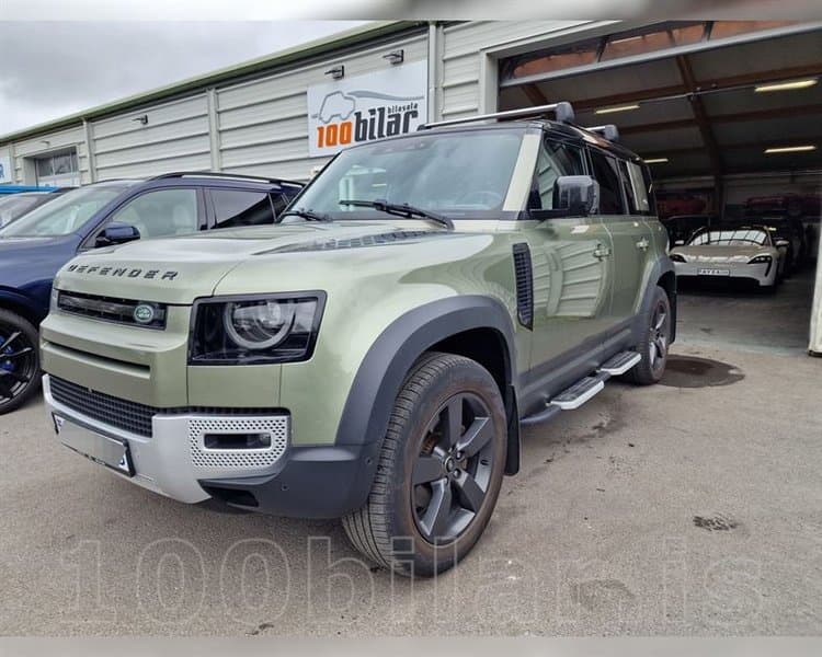 2022 Land Rover Defender HSE D250