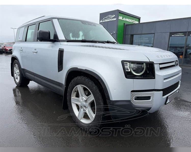 2022 Land Rover Defender SE D200