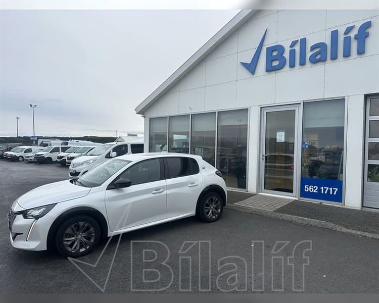 2022 Peugeot 208 Allure