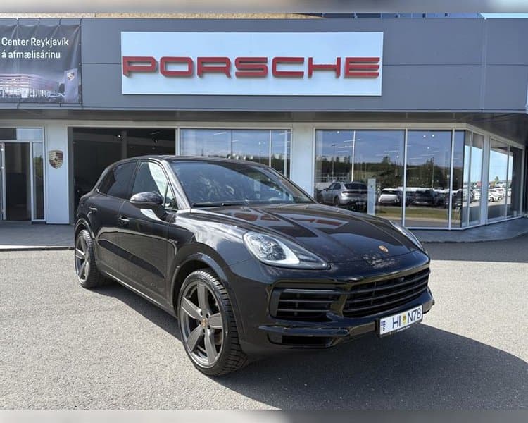 2022 Porsche Cayenne E-Hybrid Platinum