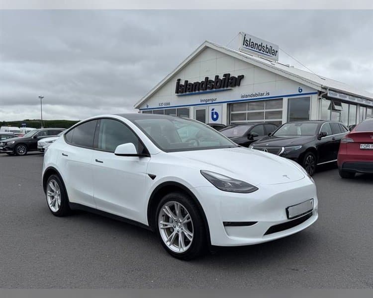 2022 Tesla Model Y Long Range